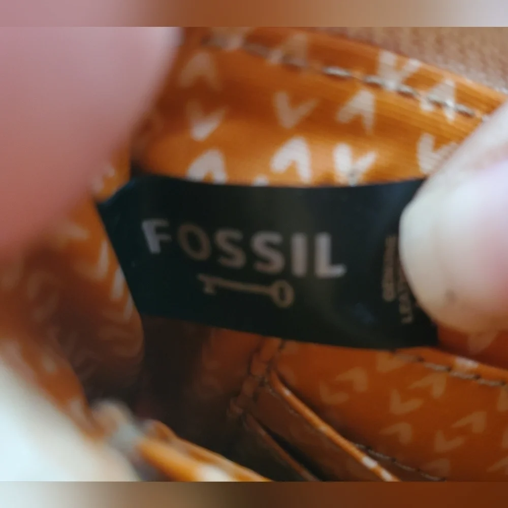 Fossil Key-per wristlet wallet zip around coated canvas 4”X6” leather strap
